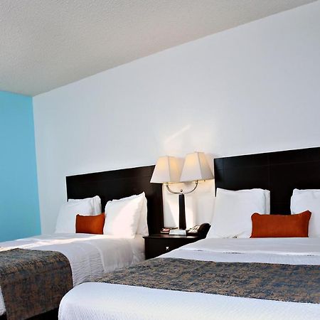 Coratel Inn & Suites By Jasper Newton Экстерьер фото