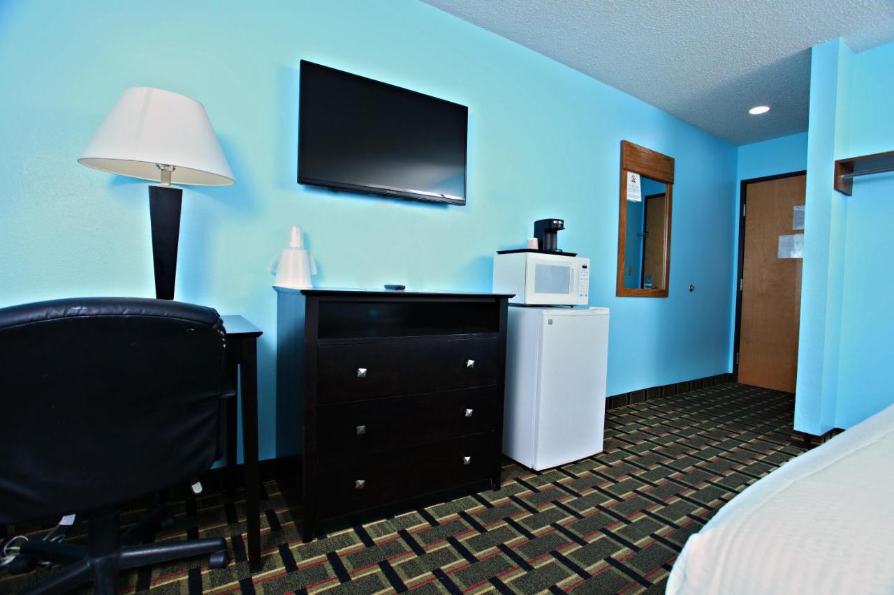 Coratel Inn & Suites By Jasper Newton Экстерьер фото