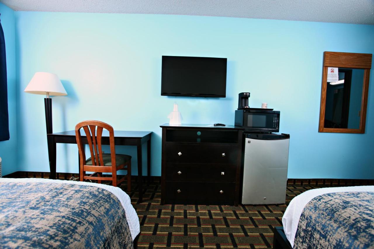 Coratel Inn & Suites By Jasper Newton Экстерьер фото